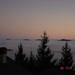 I monti con le nuvole sembrano isole